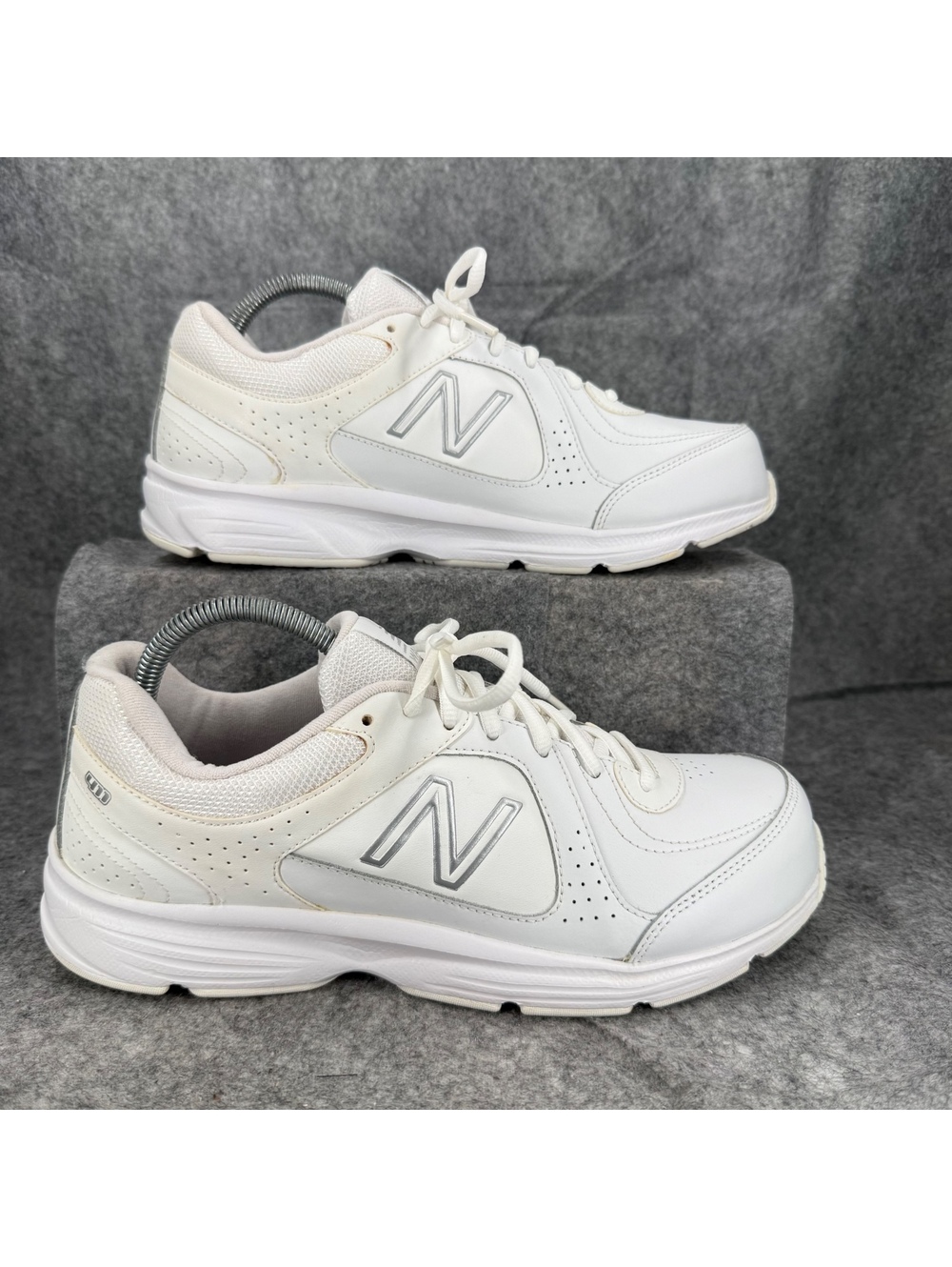 New Balance 411 Walking Leather Shoes MW411WT White Silver Men Size 8.5 458